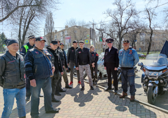 «Русские мотоциклисты» призвали водителей мототранспорта не путать шахтинские дороги со скоростными трассами