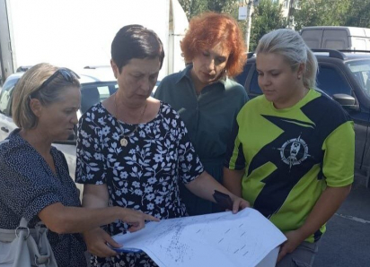 Специалисты проверили рынок в поселке Артем 
