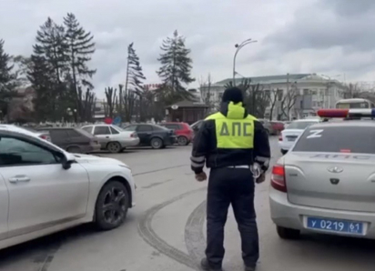  42 протокола за неуплату штрафов составили в отношении шахтинца