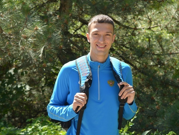 На 7 метров 24 см прыгнул шахтинец Олег Мирзоянц на соревнованиях в Смоленске