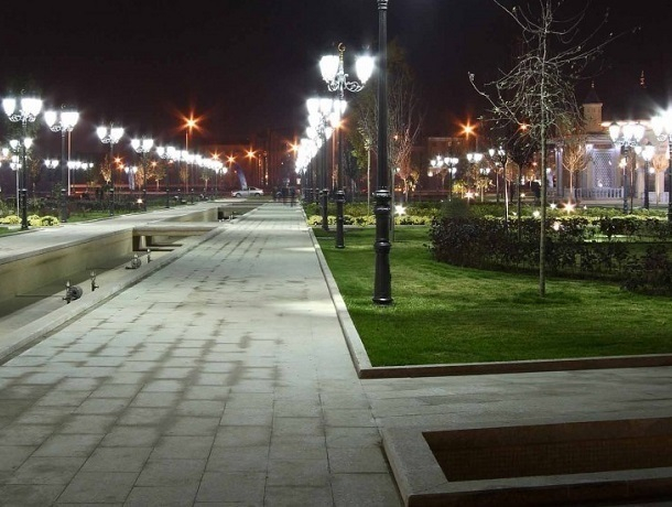 На реконструкцию уличного освещения в Шахтах за два месяца потратят более 62 млн рублей