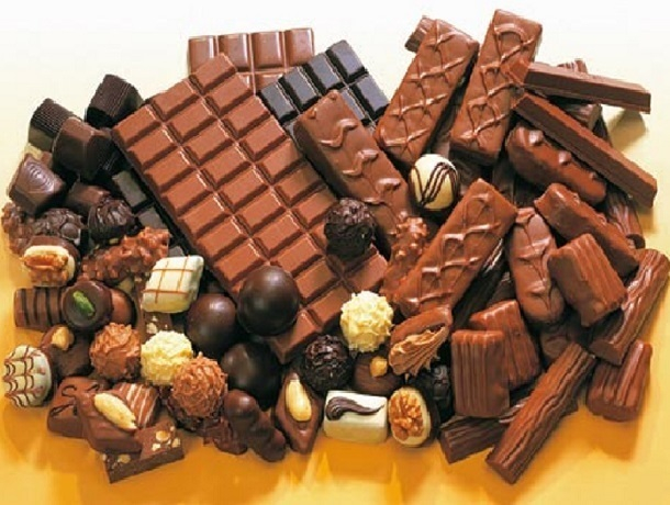 Шоколадки и десять упаковок конфет «Мерси» выкрал из магазина 23-летний шахтинец