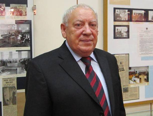 На 71 году жизни скончался Виктор Бураков - следователь, поймавший шахтинского Чикатило