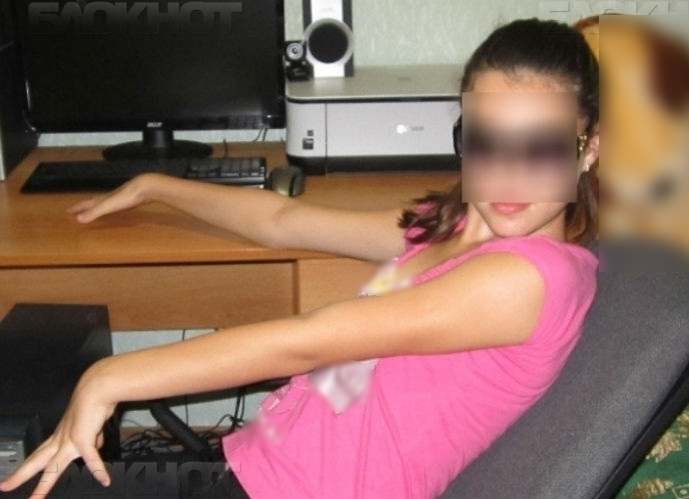 В Шахтах 13-летняя девочка порезала ножом свою сводную сестру