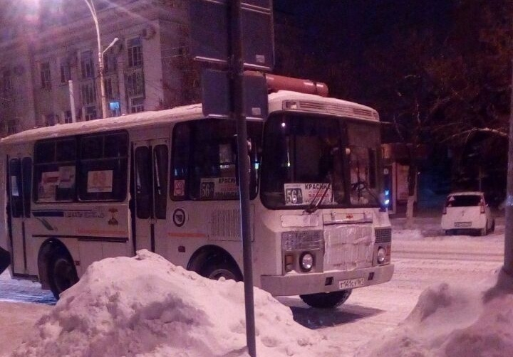 Водитель автобуса оставил на морозе пожилого шахтинца, не пустив погреться в салон