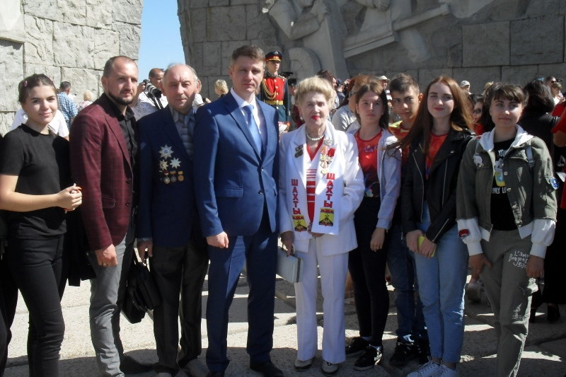 Шахтинская делегация приняла участие в захоронении останков советских воинов на «Самбекских высотах»