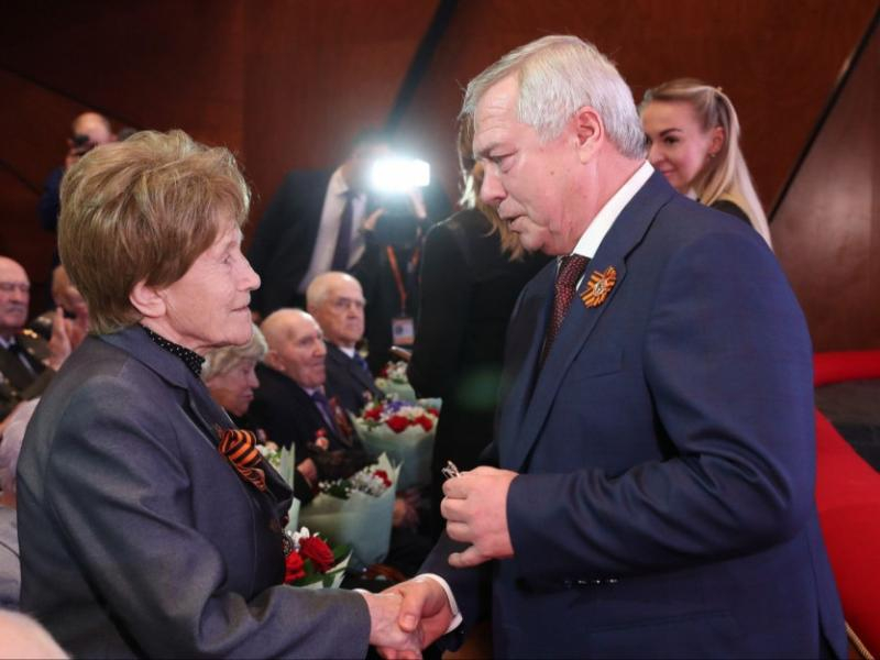 Ходатайство о присвоении Шахтам почетного звания «Город трудовой доблести» направил губернатор президенту России