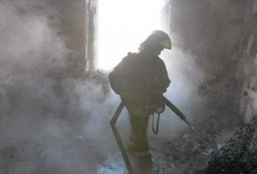 В Шахтах в своем доме сгорел 61-летний пенсионер