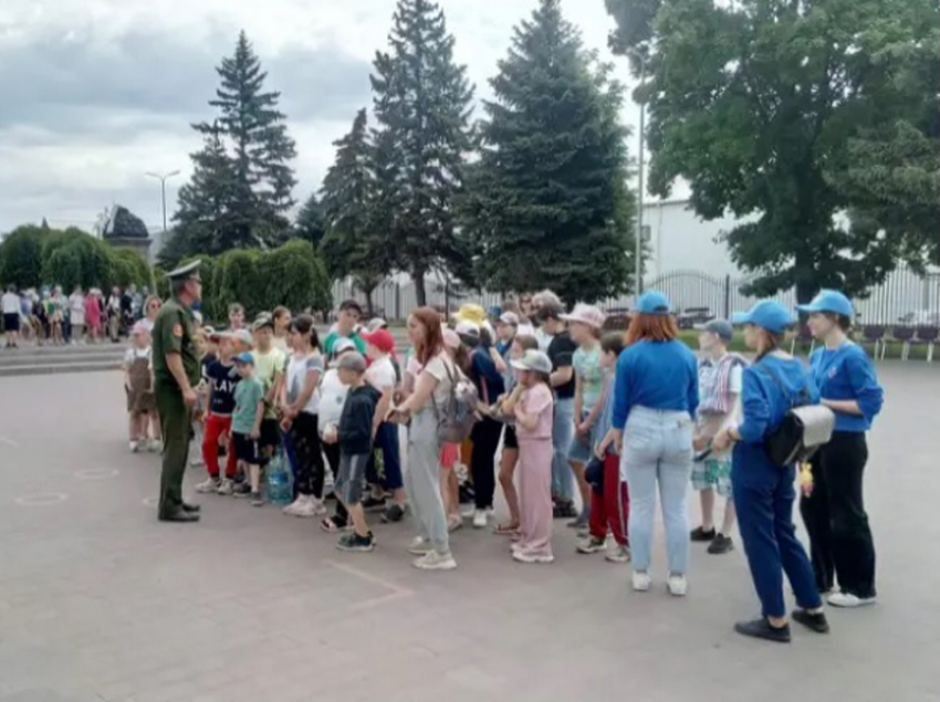 В Александровском парке в Шахтах стартовала детская оздоровительная кампания «Культурная карта Дона»