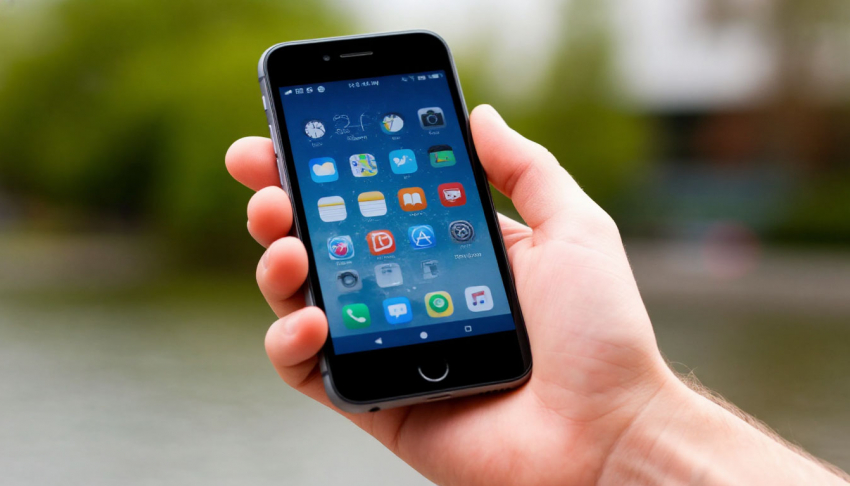 Телефонные мошенники представились сотрудниками налоговой службы и украли у шахтинца полмиллиона рублей