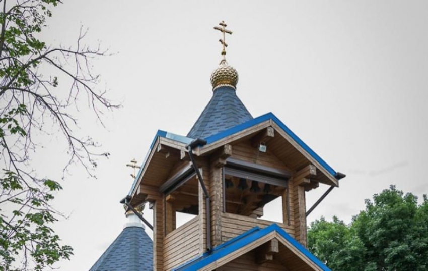 В день Радоницы возобновились службы в храме преподобного Сергия Радонежского в Шахтах