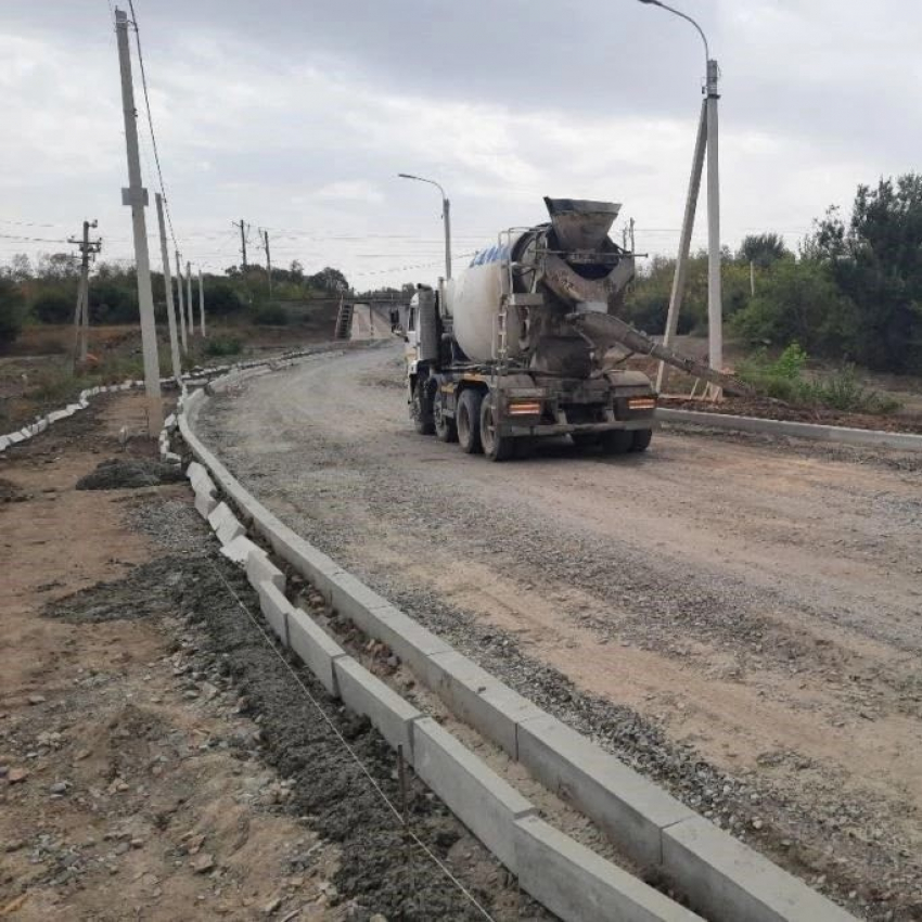 В Шахтах проводят ремонт внутригородских дорог