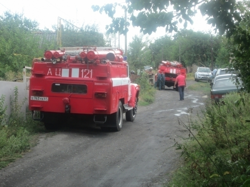В Новошахтинске при пожаре погибли два человека