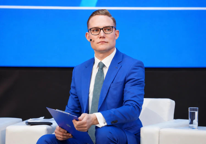 Роман Султанов: ЛДПР предложила отменить ЕГЭ и расширить возможности поступления на бюджет