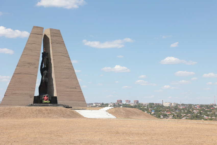 В Шахтах обновят мемориал жертвам фашизма