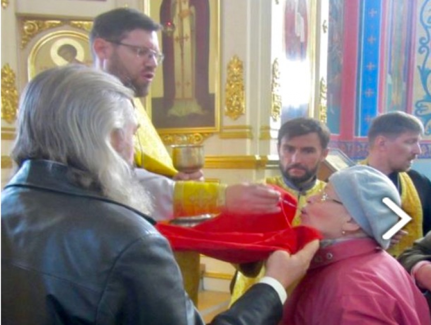 В Шахтинской епархии литургию теперь служат с сурдопереводом