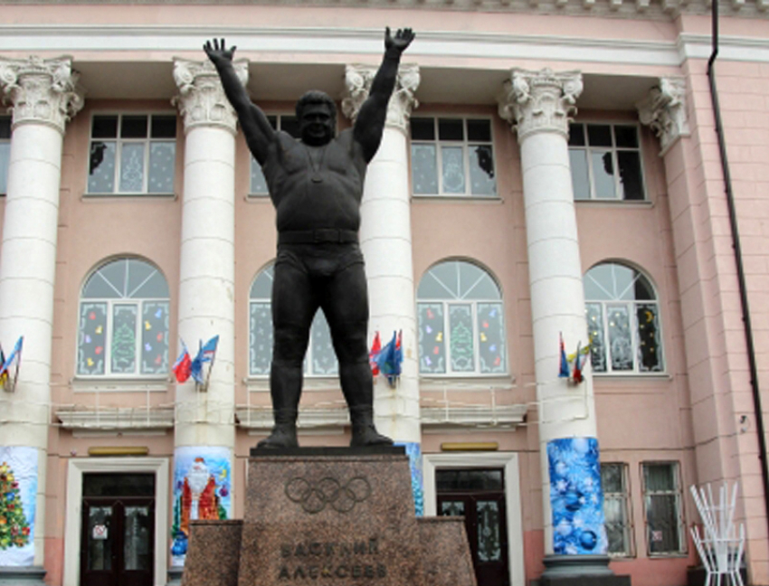 Первенство и чемпионат Ростовской области посвятят легендарному Василию Алексееву