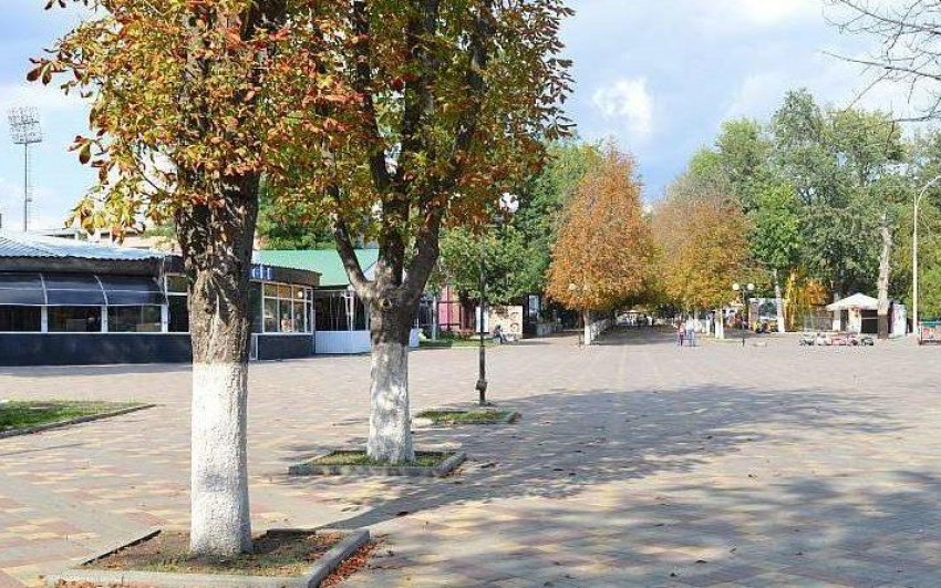 «Ваши пальцы пахнут осенью...»: погода в Шахтах