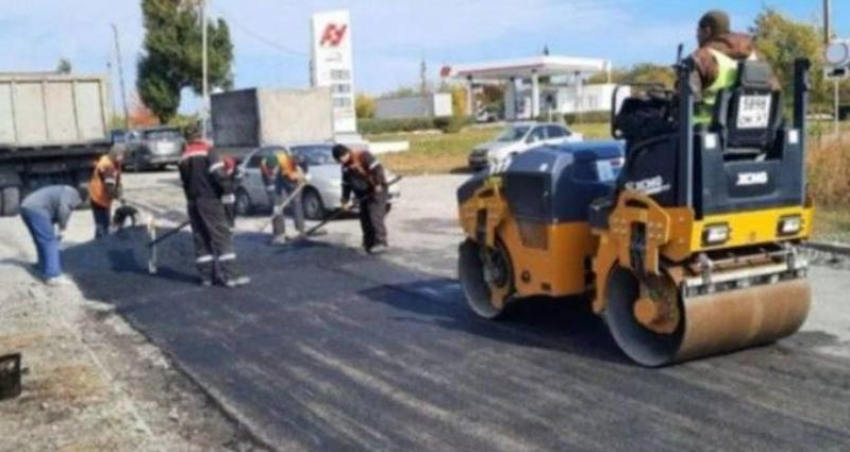 На ремонт дорог в Шахтах направят почти 235 млн рублей