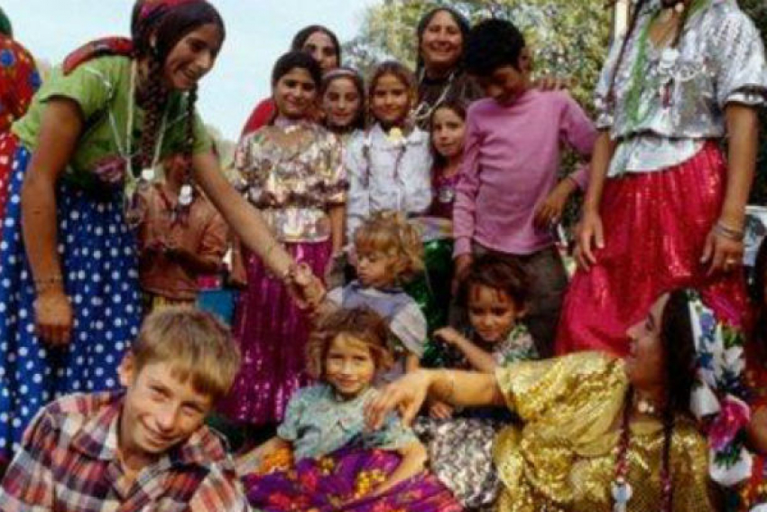 Похищенный цыганами в Шахтах мальчик найден спустя 16 лет