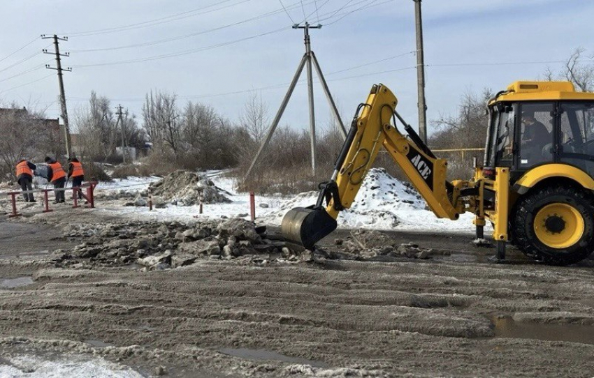 Очистили от наледи улицы Подбельского и Баррикадную в Шахтах
