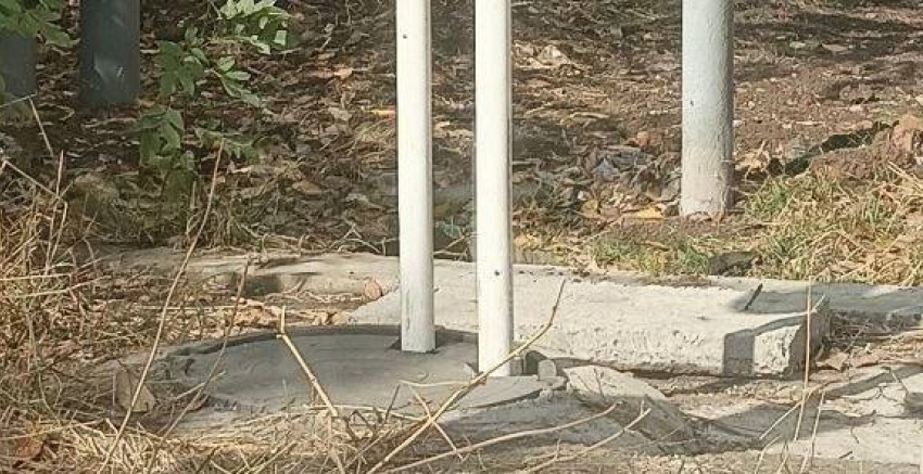 Необычные методы ремонта водопроводных сетей в Шахтах вызвали вопросы у жителей