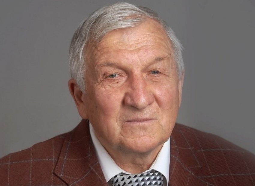 Наставник выдающегося шахтинского легкоатлета Андрея Сильнова празднует свой юбилей