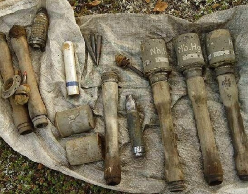Под Шахтами нашли и взорвали 21 гранату времен Великой Отечественной войны