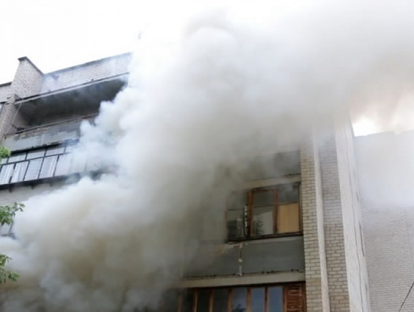 Под Шахтами во время пожара пострадала 56-летняя женщина