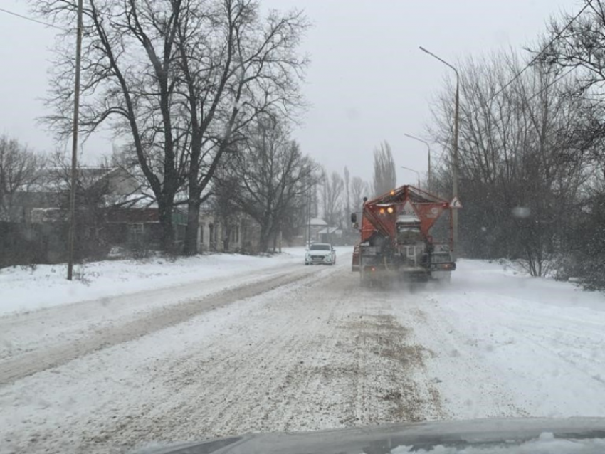 Дорожная техника будет работать в Шахтах круглосуточно 