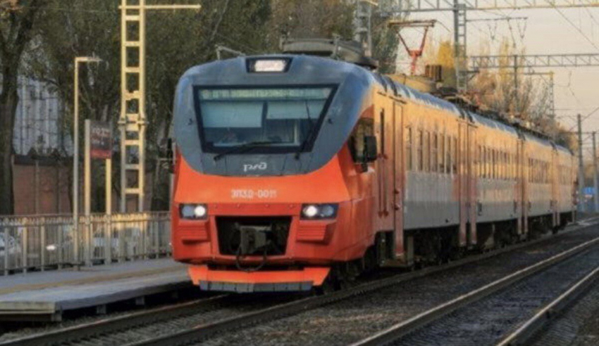 С 22 по 30 ноября изменится расписание электрички «Лихая-Ростов"