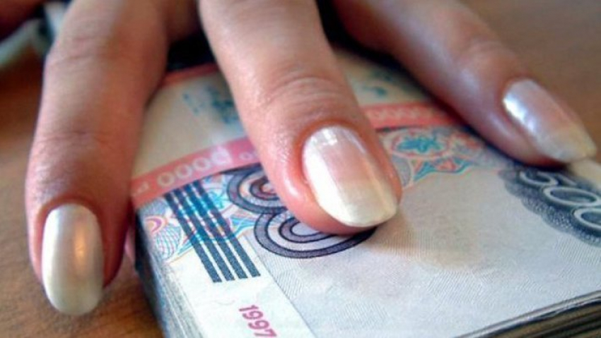 Главный бухгалтер шахтинской колонии за три года «прикарманила» 262 000 рублей