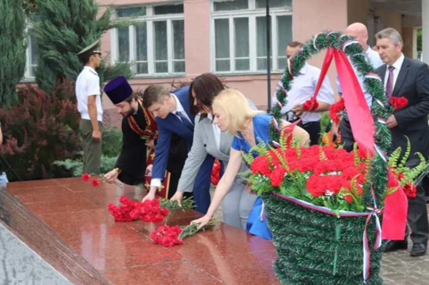 В Шахтах почтили память погибших шахтеров