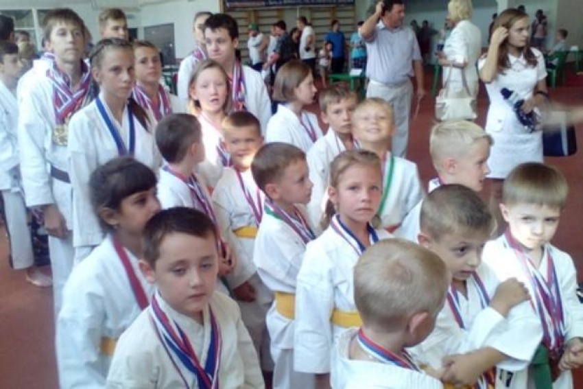 Шахтинская спортшкола №5 открыла двери для юных горожан 