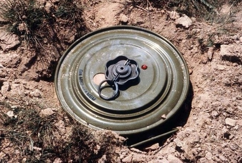 В Шахтах в куче металлолома нашли восемь мин