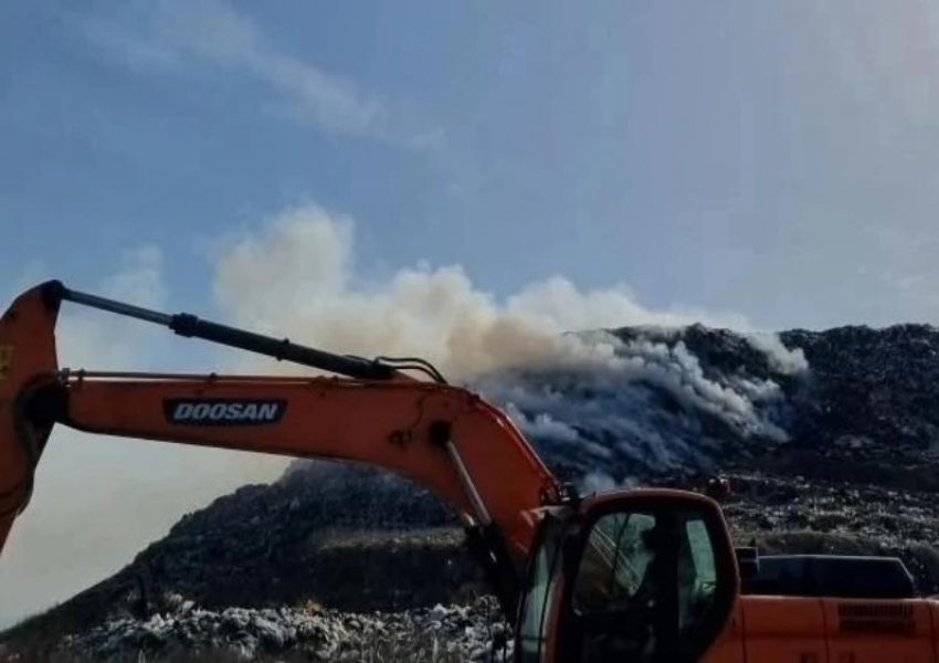 Пожар на мусорном полигоне в Шахтах потушен
