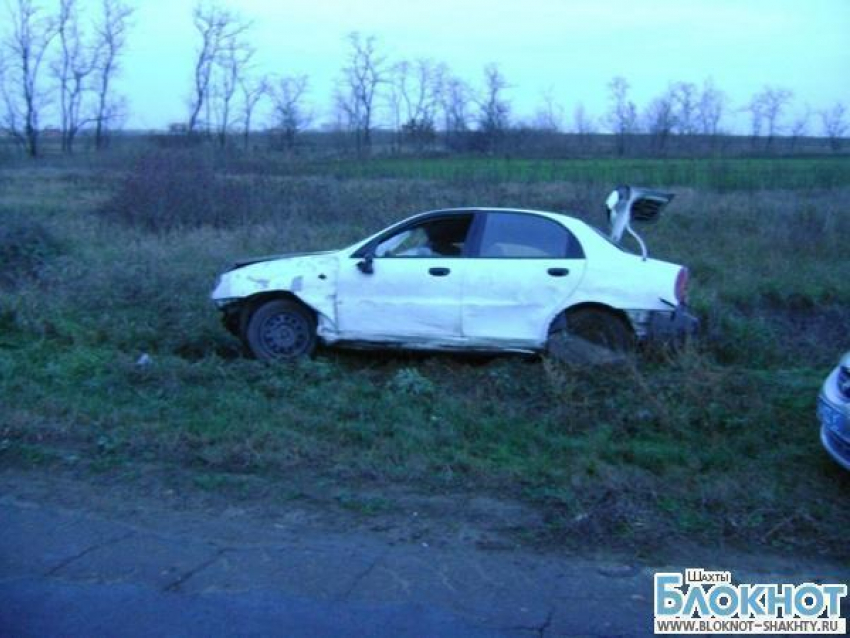 В Октябрьском районе на трассе перевернулся автомобиль