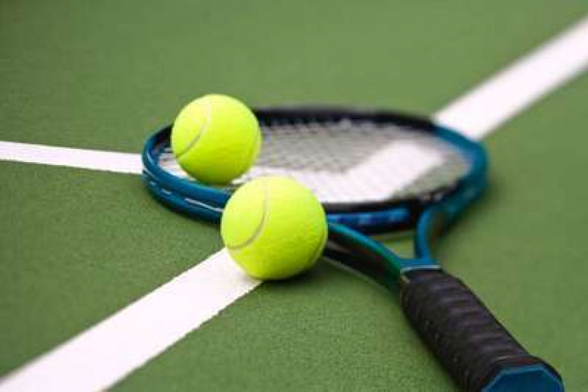 Теннисисты со всей России разыграли в Шахтах 300 тысяч рублей