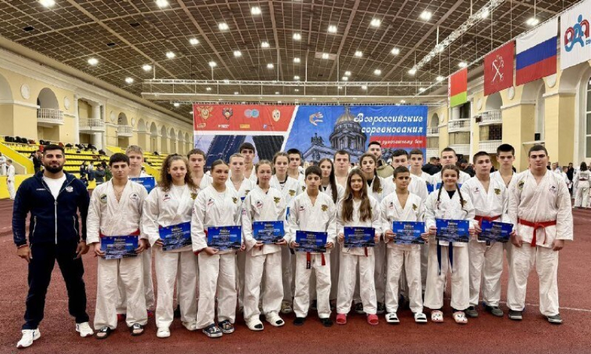 Спортсмены из Шахт завоевали 17 медалей на всероссийских соревнованиях по рукопашному бою