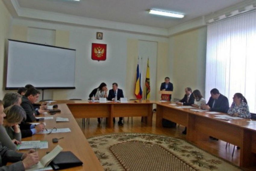 Депутаты Шахтинской городской думы добавили условие отстранения руководителей мэрии от должности