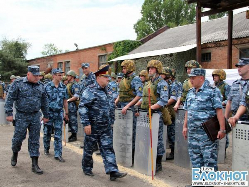 В шахтинской колонии №9 прошли учения по освобождению заложника