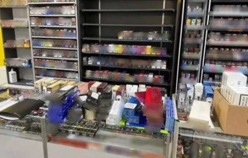 У предпринимателя из Шахт изъяли 2700 пачек поддельных сигарет 