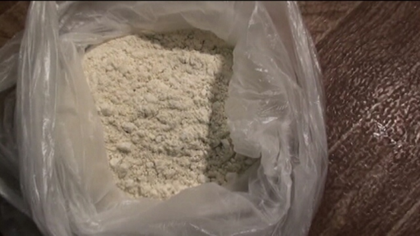 Жительница Шахт пыталась продать в Донской столице пол килограмма наркотика «соль»