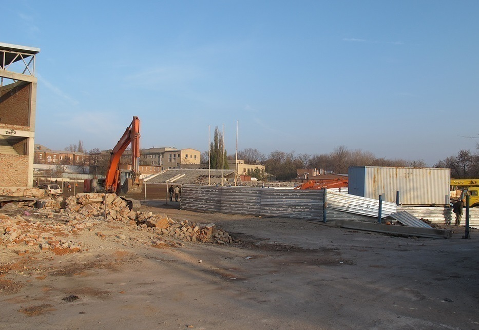 Строительство шахтинского стадиона «Шахтер» откладывается